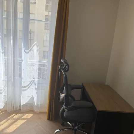 Apartment 2 Bedrooms Cozy & Stylish, 15min Walk From Eiffel Tower Garden