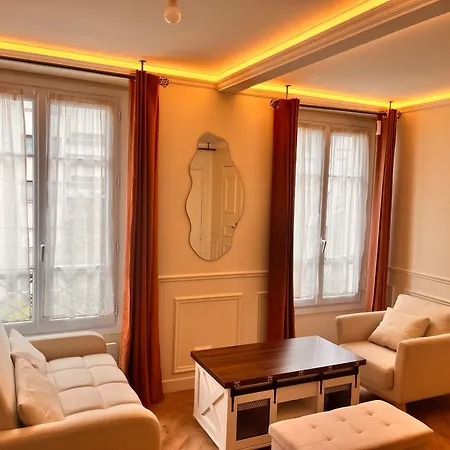 2 Bedrooms Cozy & Stylish, 15min Walk From Eiffel Tower Garden Apartment