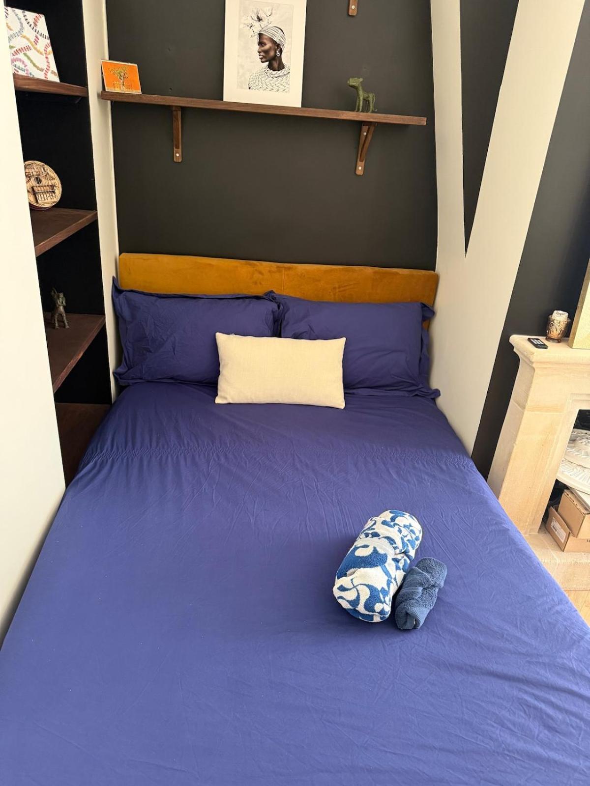 2 Bedrooms Cozy & Stylish, 15min Walk From Eiffel Tower Garden Apartment