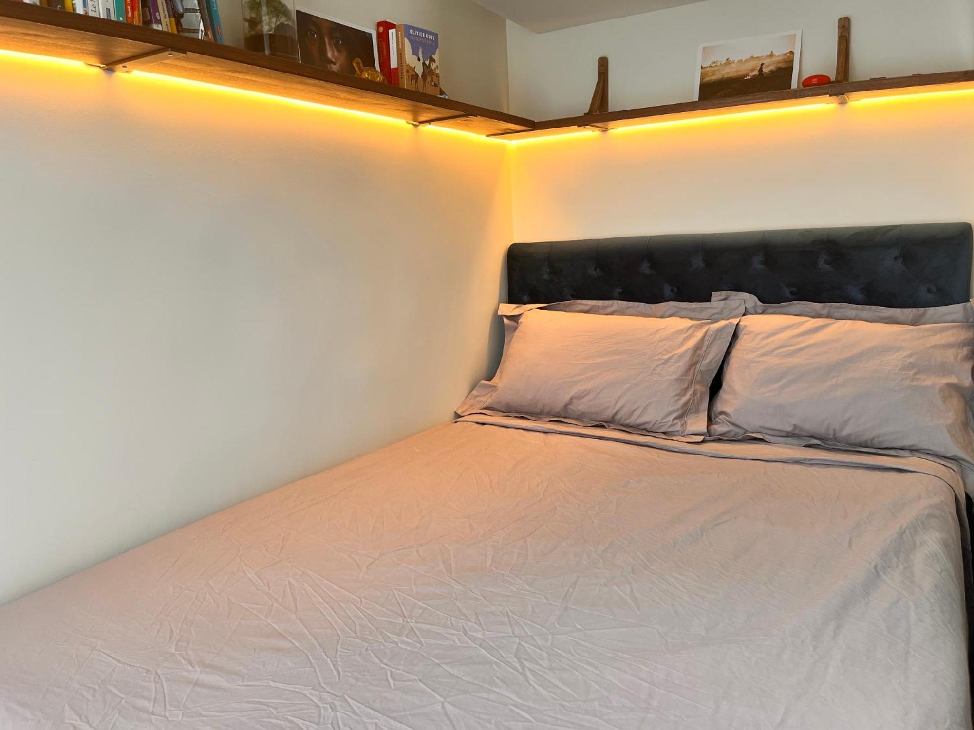 2 Bedrooms Cozy & Stylish, 15min Walk From Eiffel Tower Garden Apartment Paris